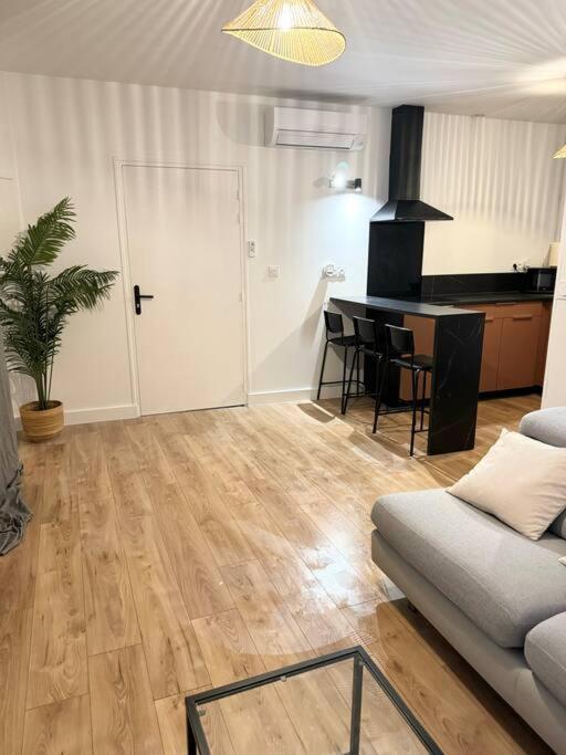 Appartement Eloi - 1 Chambre Mont-de-Marsan Eksteriør billede